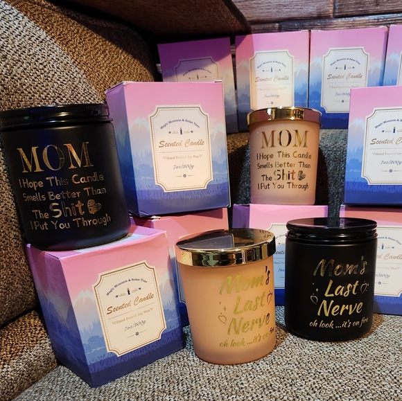 Spa candles and makeup - Picture 3 of 13